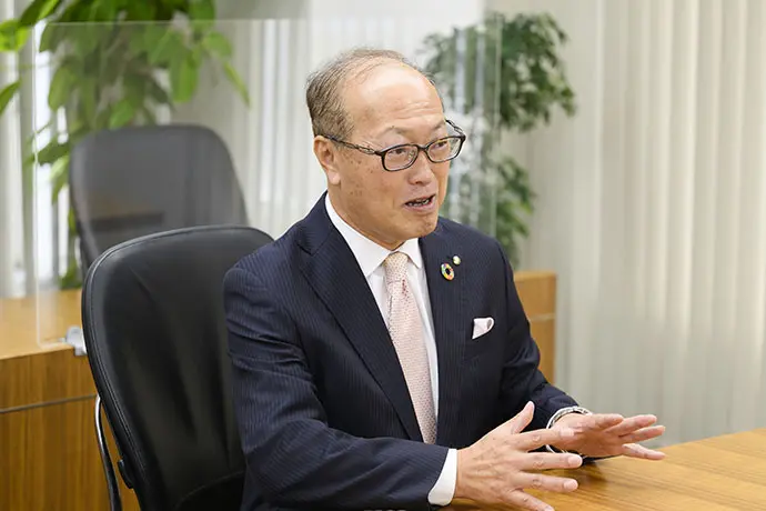 中長期的な成長を見据えた議論を深めていきたい（岡田茂）