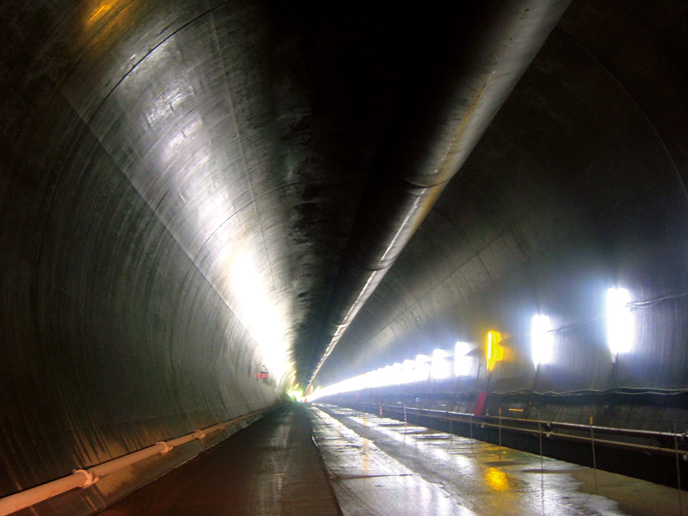 Tohoku Shinkansen Sanbongihara Tunnel1