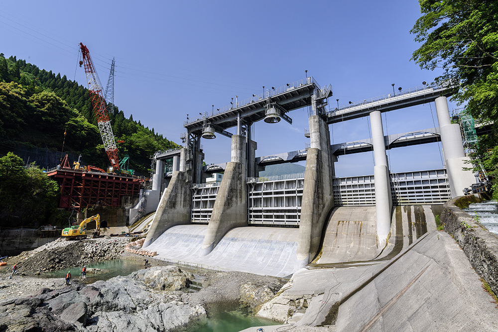 Saigo Power Plant Dam Sediment Throughing Prevention Construction1