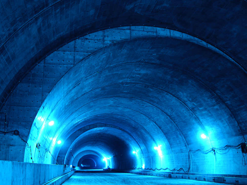 Minoo toll road mountain tunnel construction work