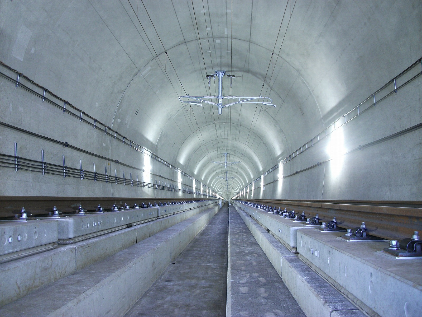 Hokkaido Shinkansen Shinmoheji Tunnel3