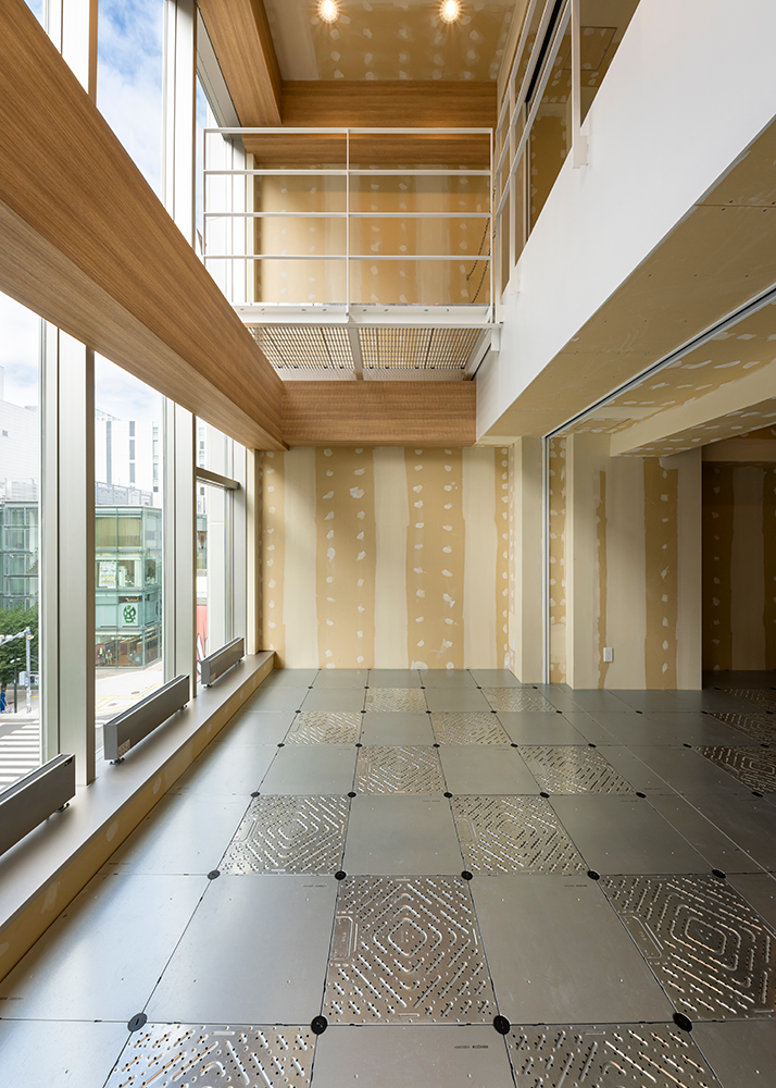 Kininaru Building 02