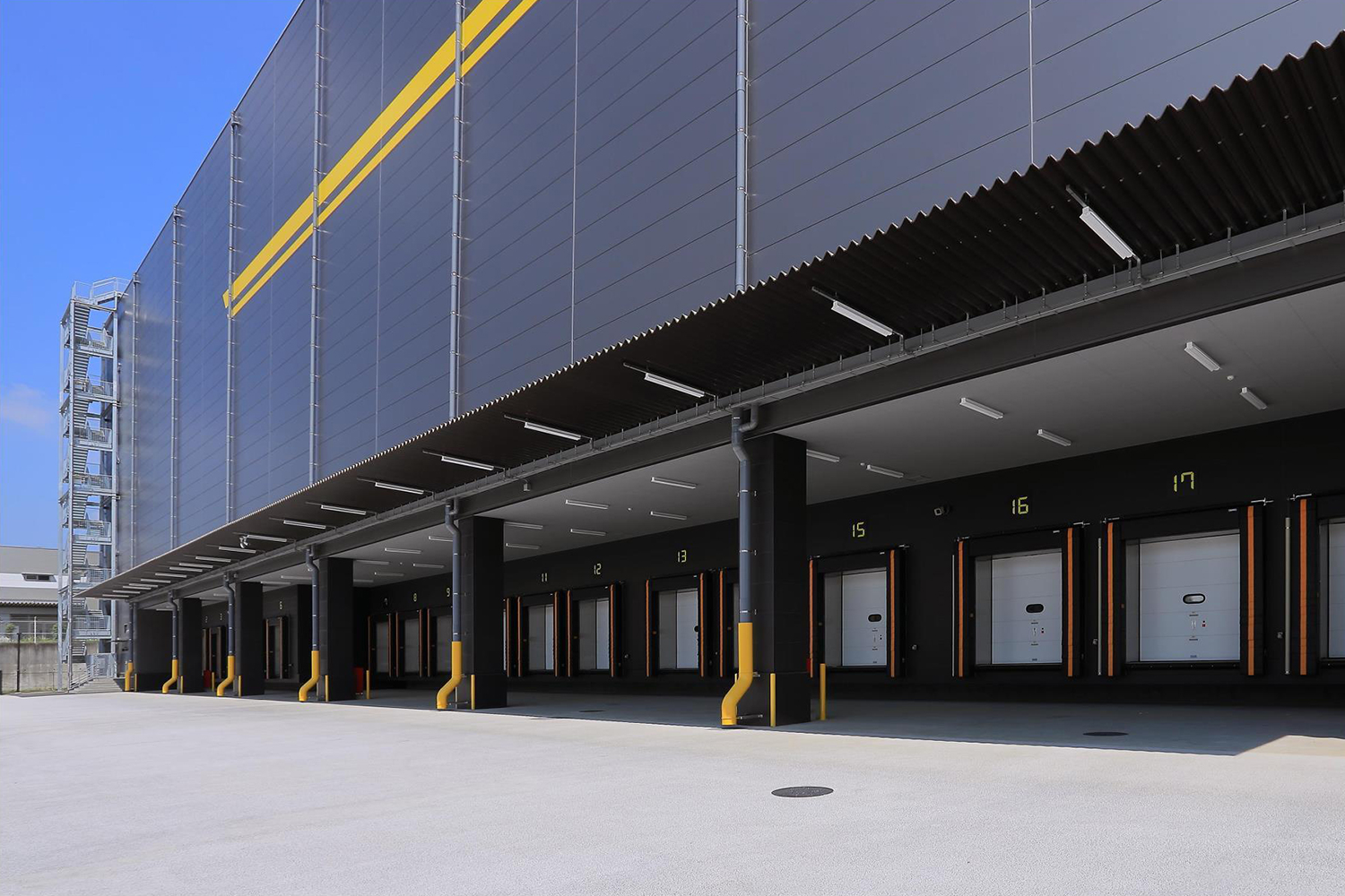 LOGI FLAG COLD Yokohama Kohoku Ⅰ 2