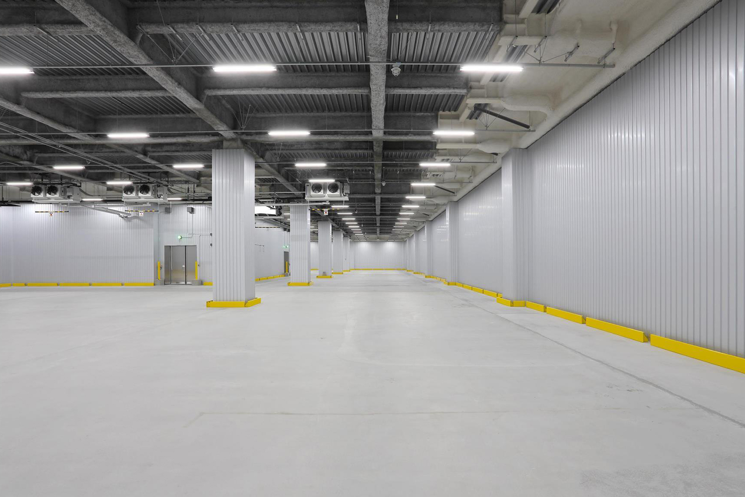 LOGI FLAG COLD Yokohama Kohoku Ⅰ 3