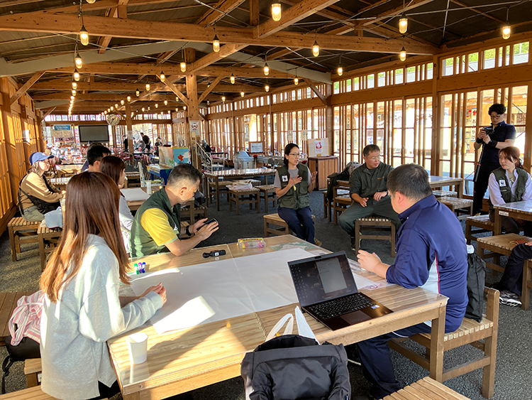 WWFジャパン連携　FSC認証林視察および勉強会の様子2