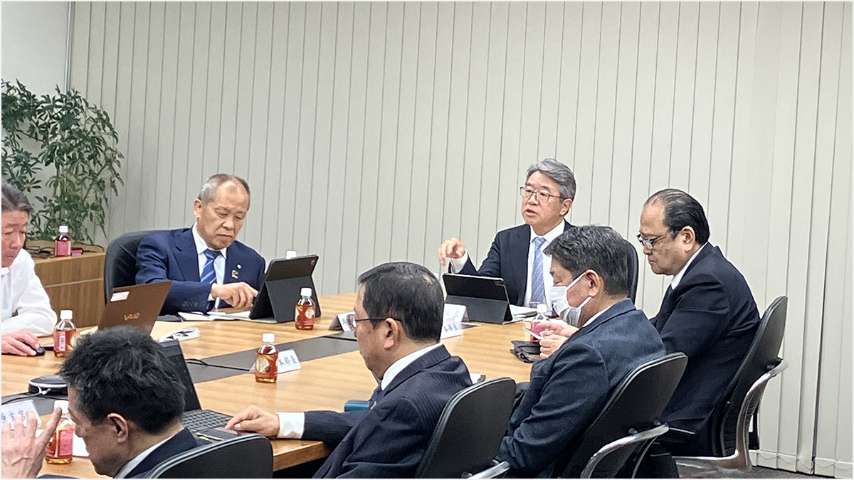 講演中・質疑応答の様子02