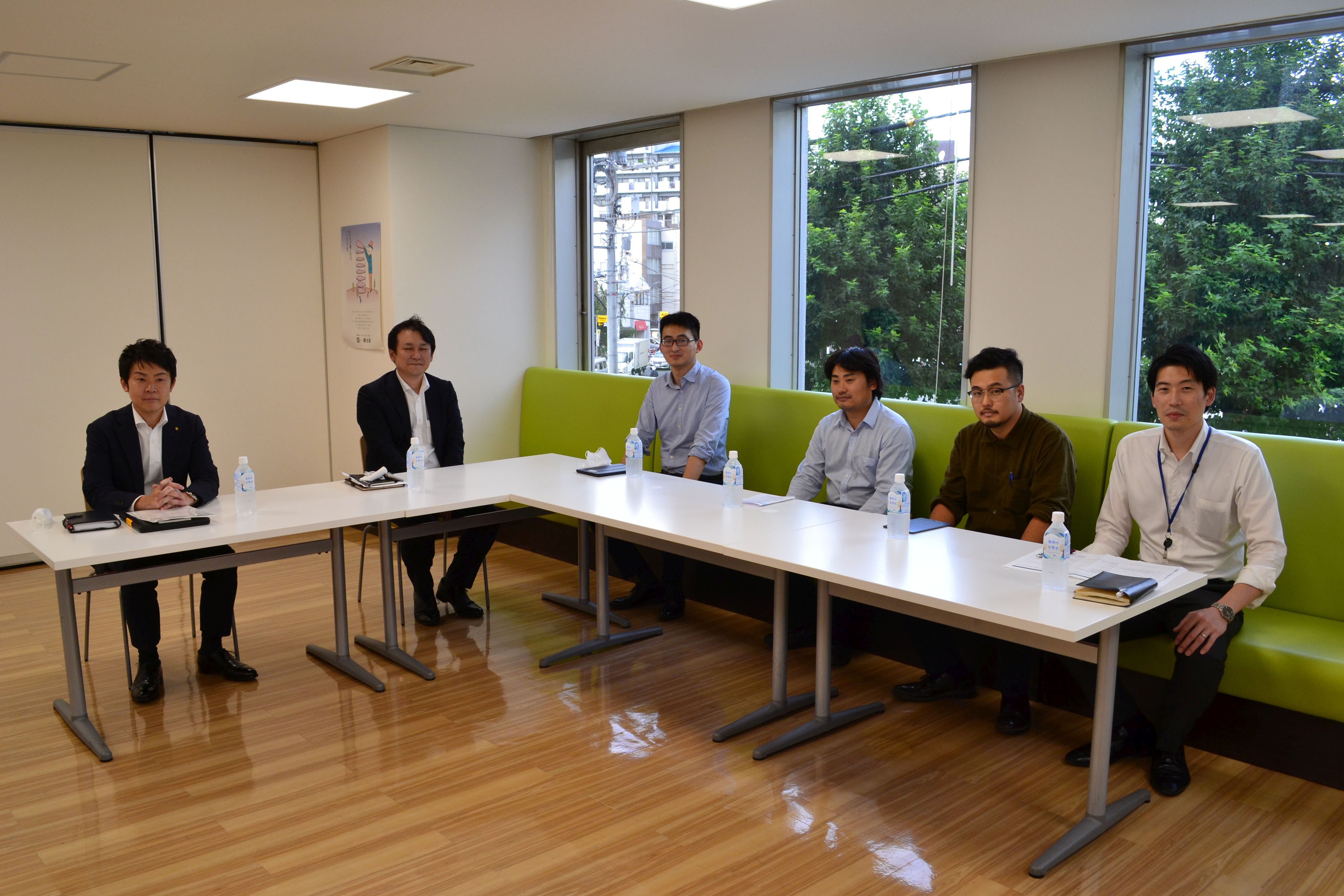 「男性育児休暇取得者座談会」を開催しました