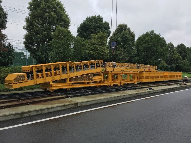 写真-3 鋼車積込搬送機全体