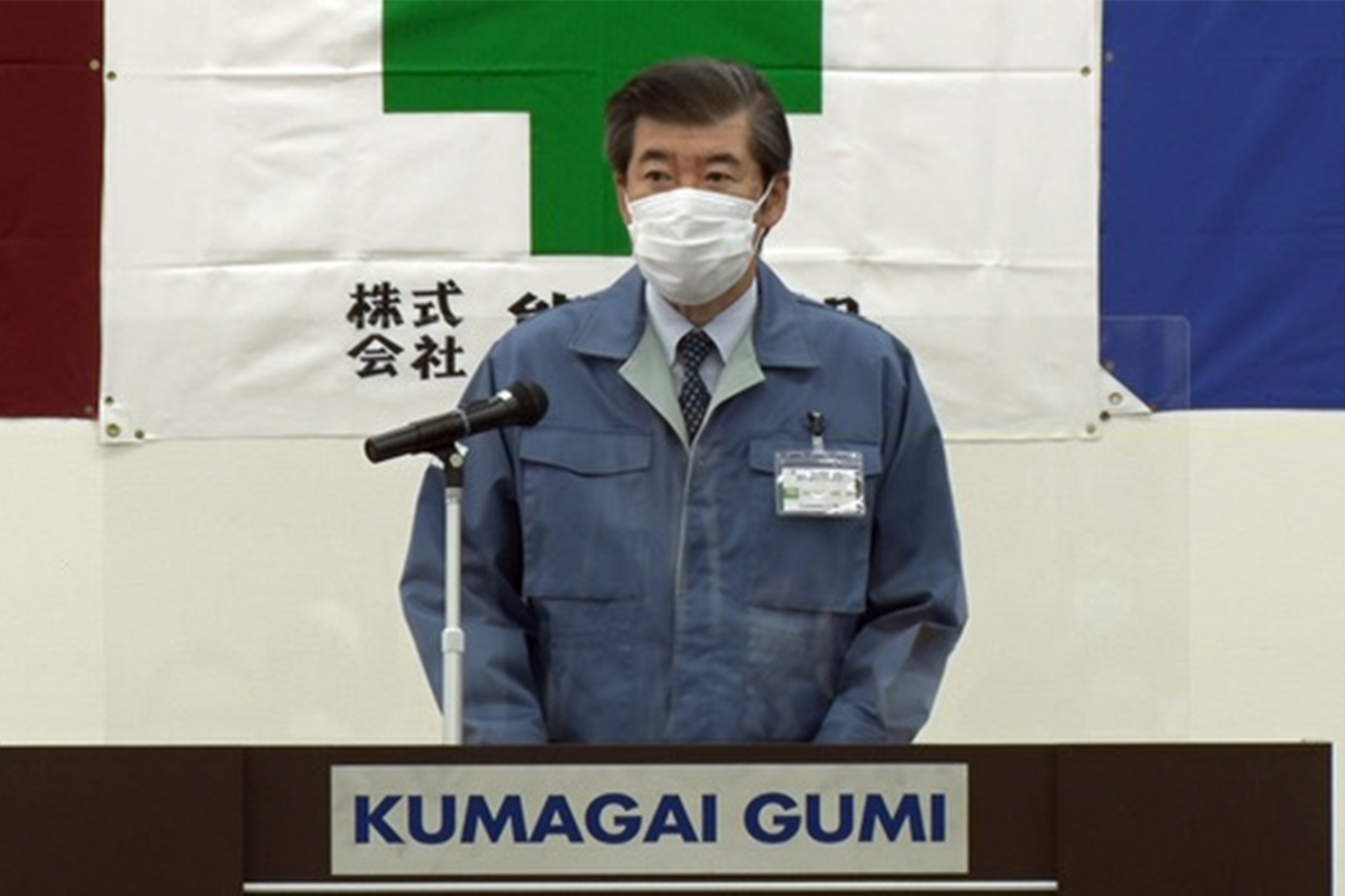 訓示を述べる櫻野社長