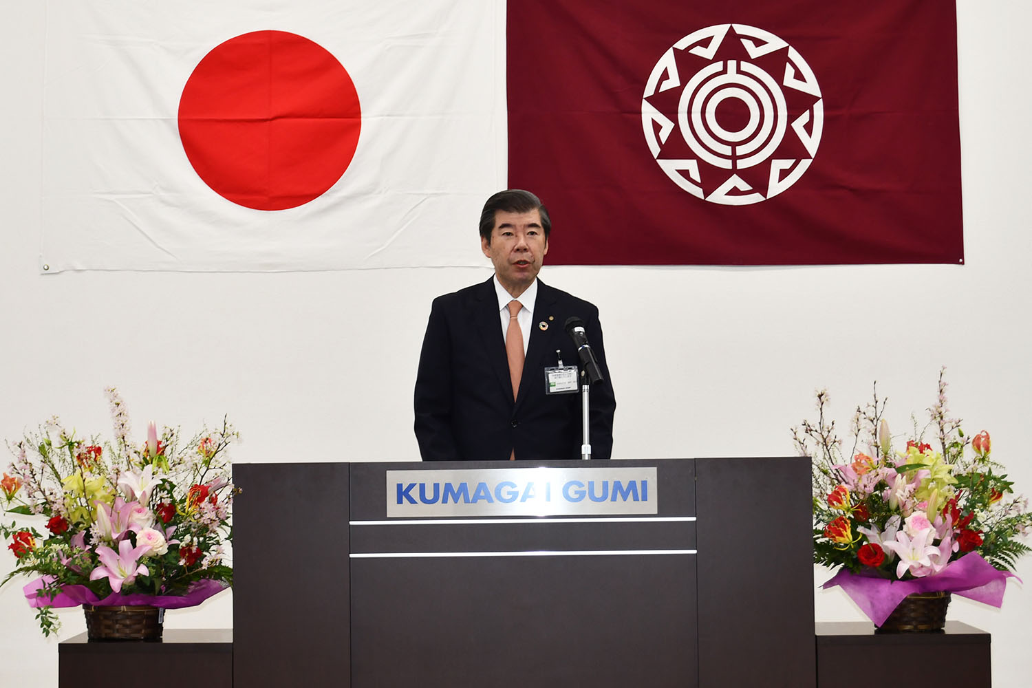 訓示を述べる櫻野社長