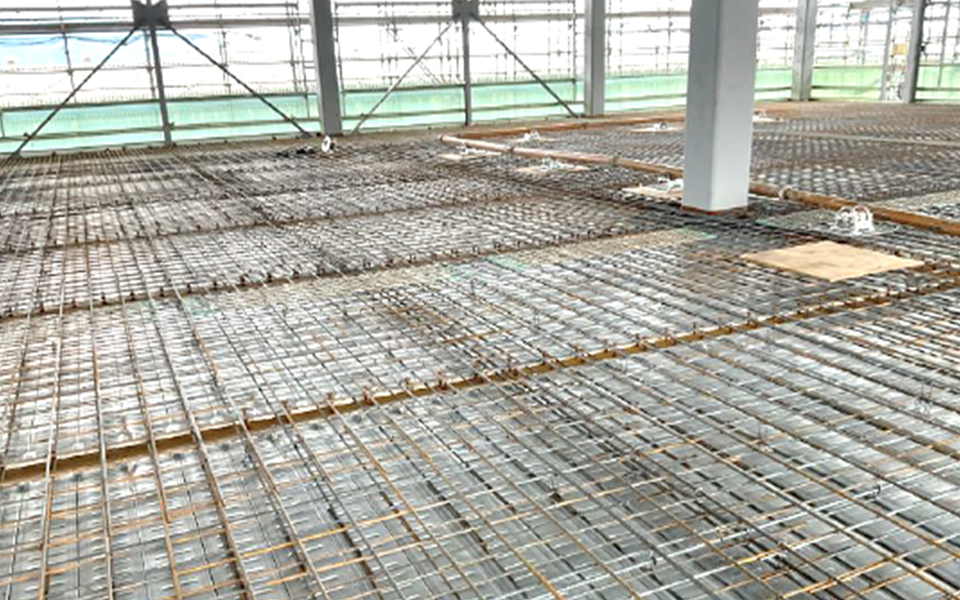 写真1 スラブ配筋状況(S造架構例)