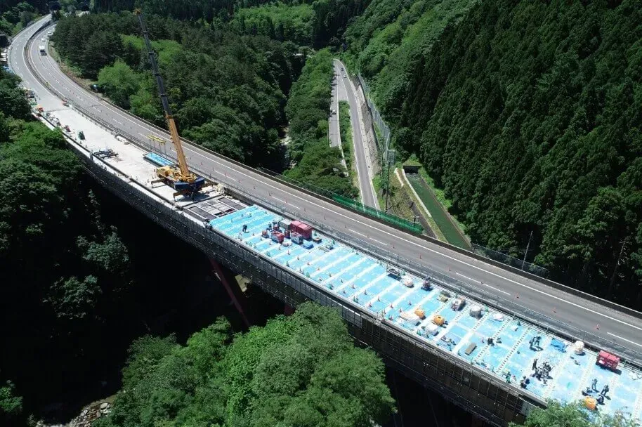 東北自動車道十和田管内