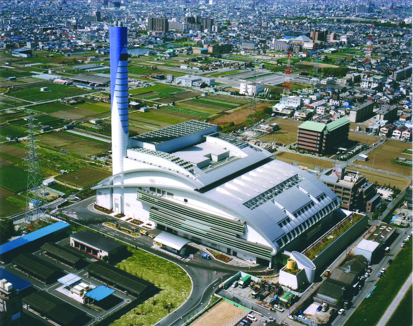 大阪市環境事業局平野工場外観