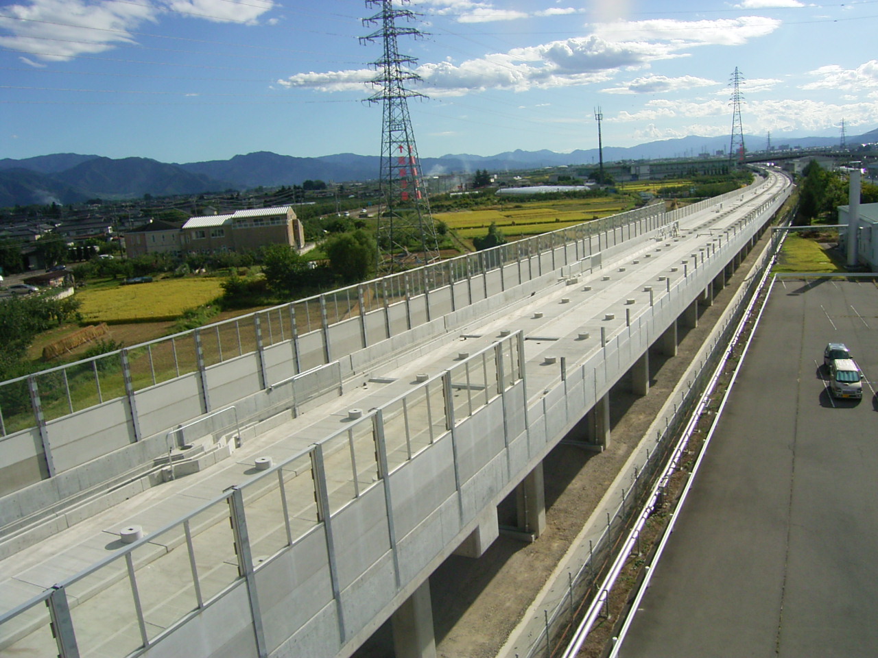 北陸新幹線赤沼高架橋1