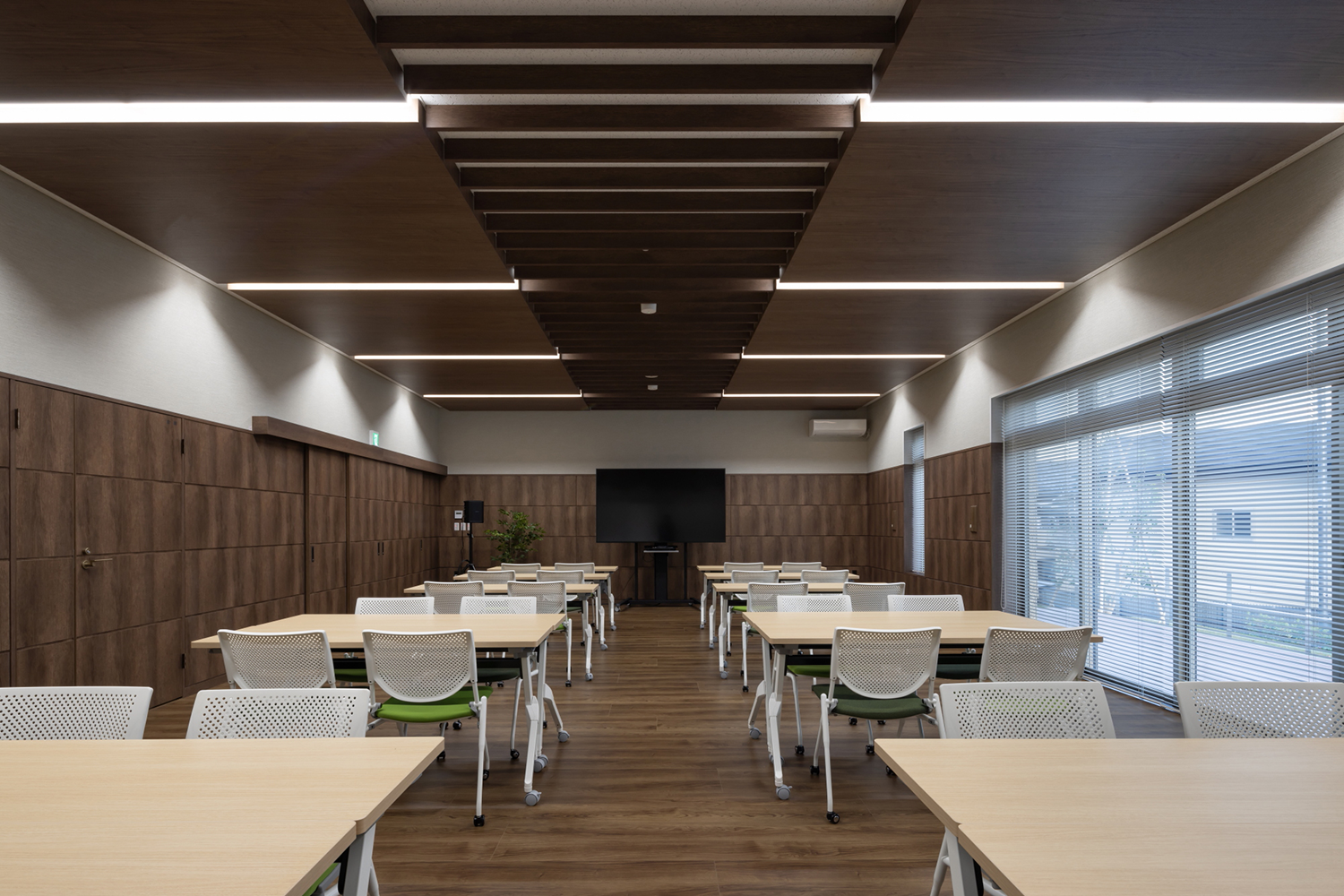 永守重信大枝文化会館3