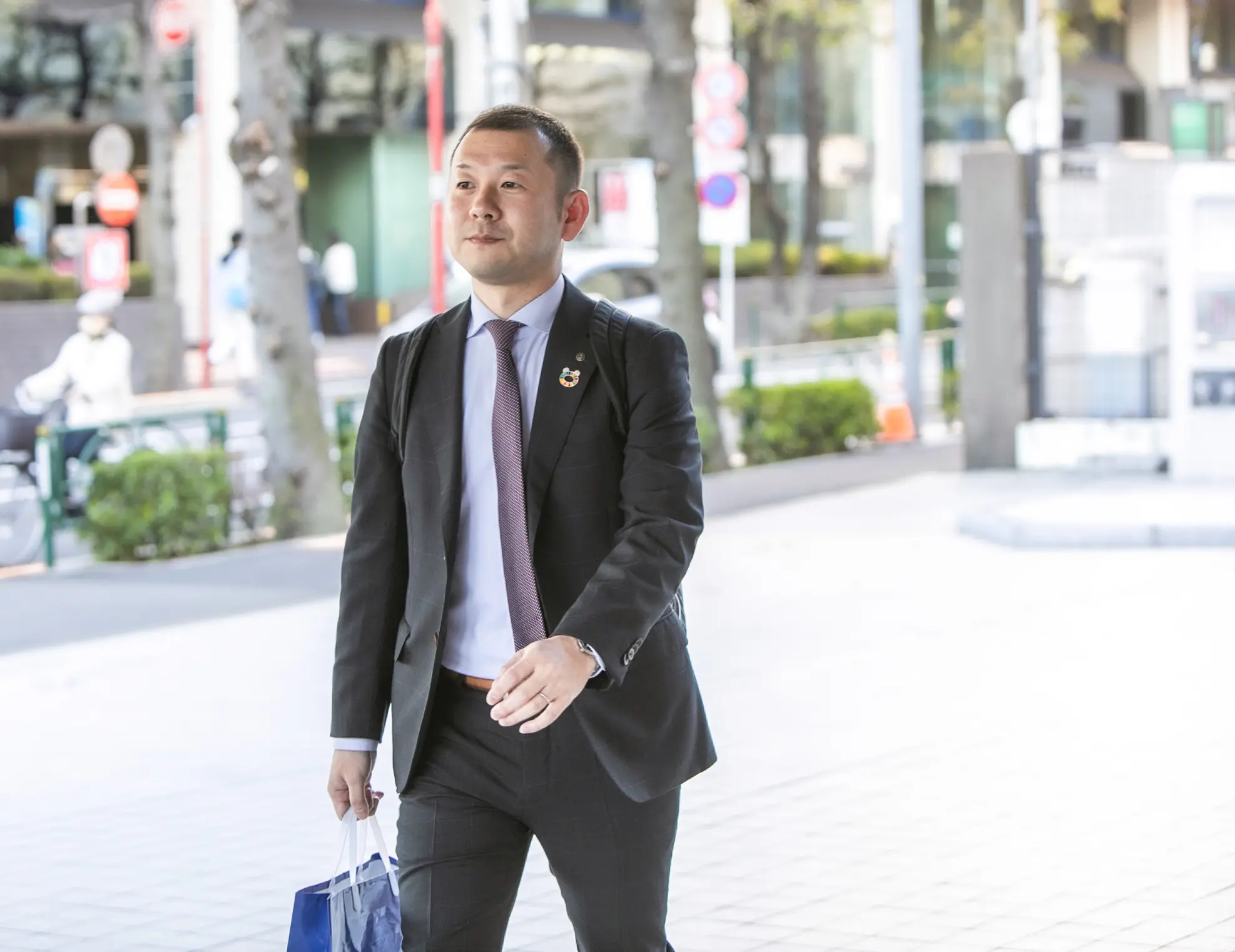 営業3